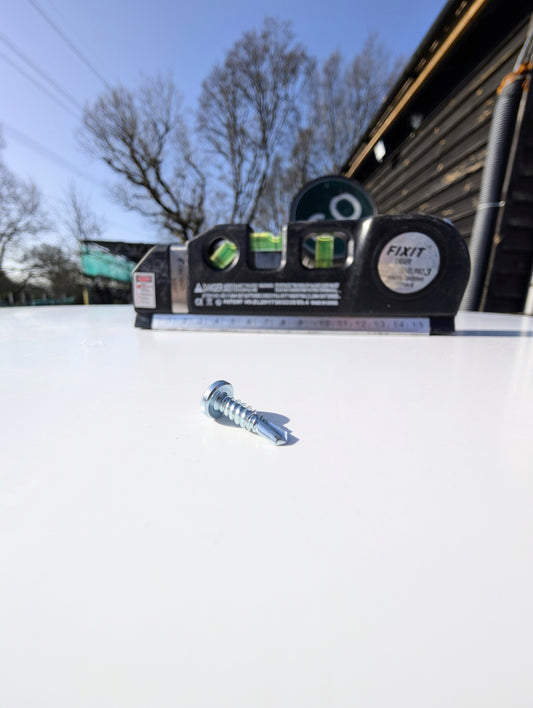 2 x 16mm ST4 Wafer Head Self-Drilling Screws (Zinc Plated)